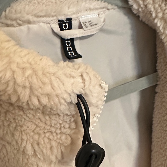 Long Jacket - Picture 2 of 4